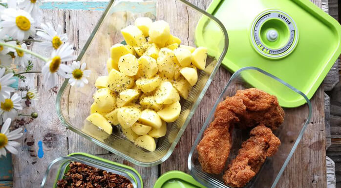 Ako vam u menzi ostane pola porcije, pohranite je u vakuumsku posudu i odnesite kući. Također na ovaj način smanjujete postotak bačene hrane.