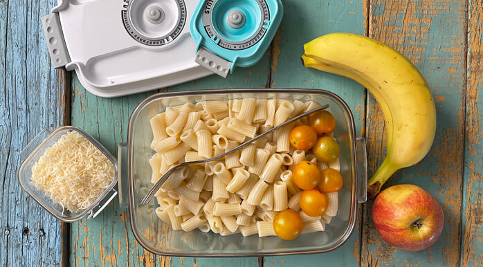 Ostatak obroka pohranite za užinu u uredu sljedeći dan ili jela reciklirajte. Neka ekološka hrana ne propadne.